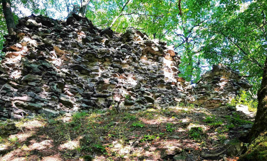 Amadé Várrom, Hungary